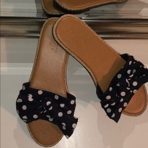 Bow Sandals